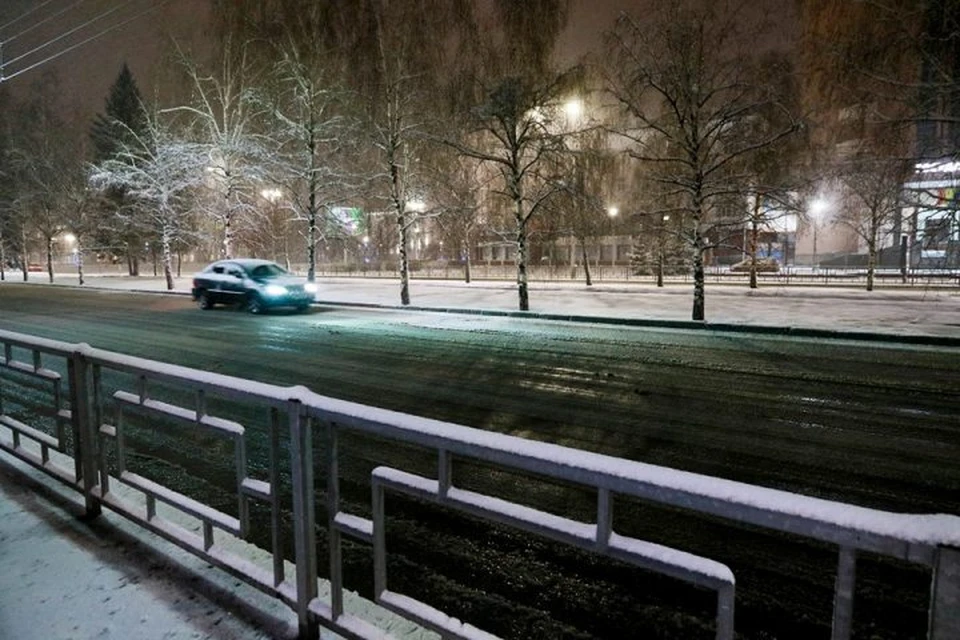 Барнаульцы пожаловались на нечищеные дороги после снегопада