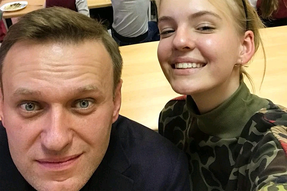 Алексей Навальный с дочкой Дарьей.