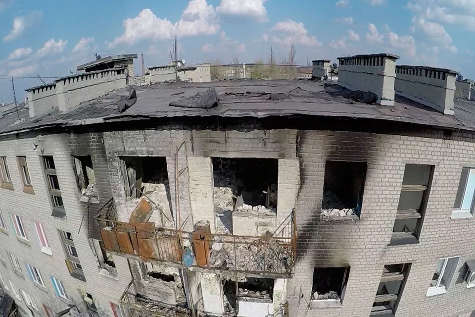 И во время выборов украинские войска продолжают обстреливать Донецк
