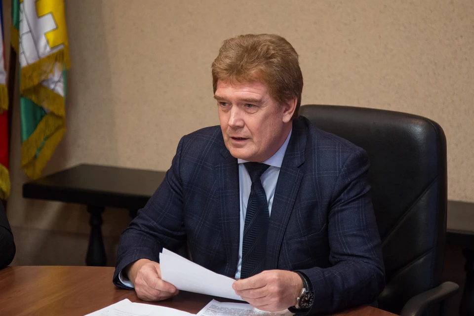«Комсомолка» выяснила, сколько в прошлом году заработал глава Челябинска Владимир Елистратов и его команда.