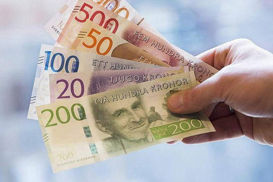 Шведская крона упала по отношению к евро и доллару. Фото: с сайта fb.ru