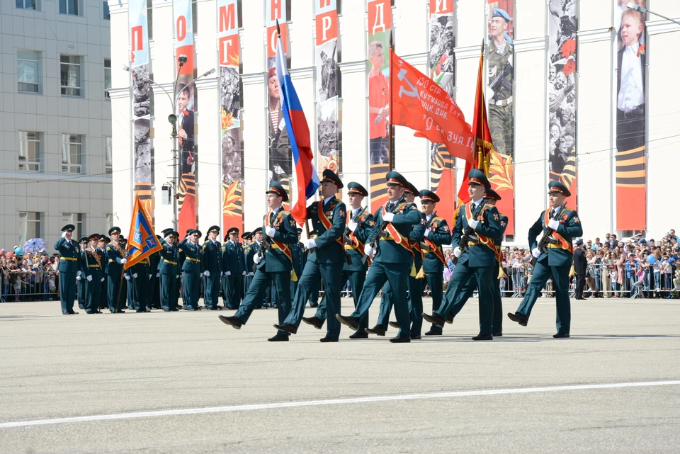 В День Победы на Стефановской площади прошел традиционный парад