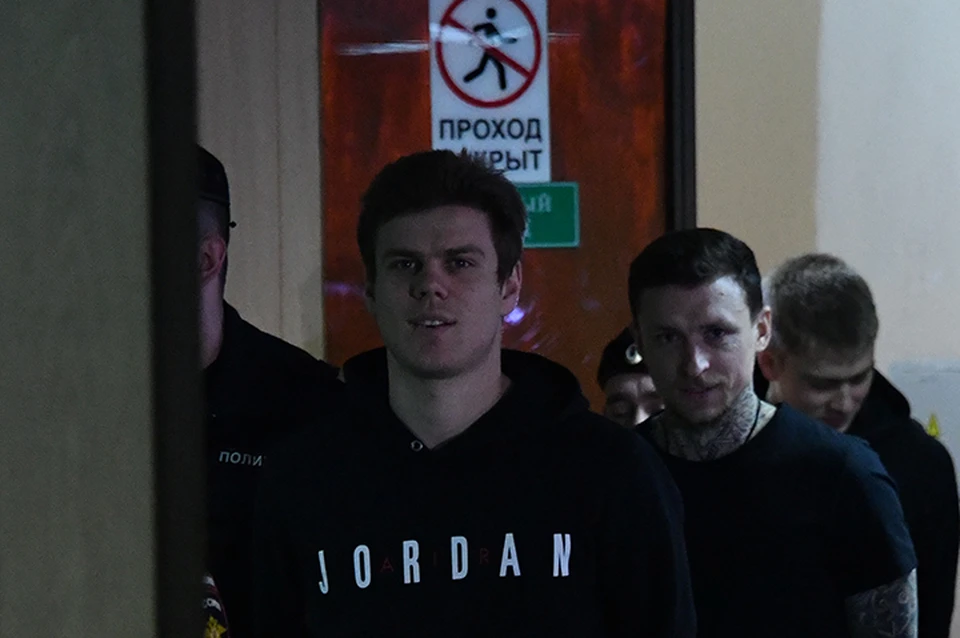 А могут и этапировать