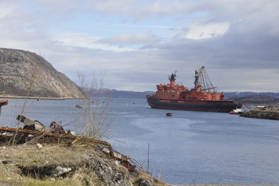 Из бухты Кут Кольского залива ледокол "Арктика" сможет выйти только в качестве музея, либо не выйти вовсе.