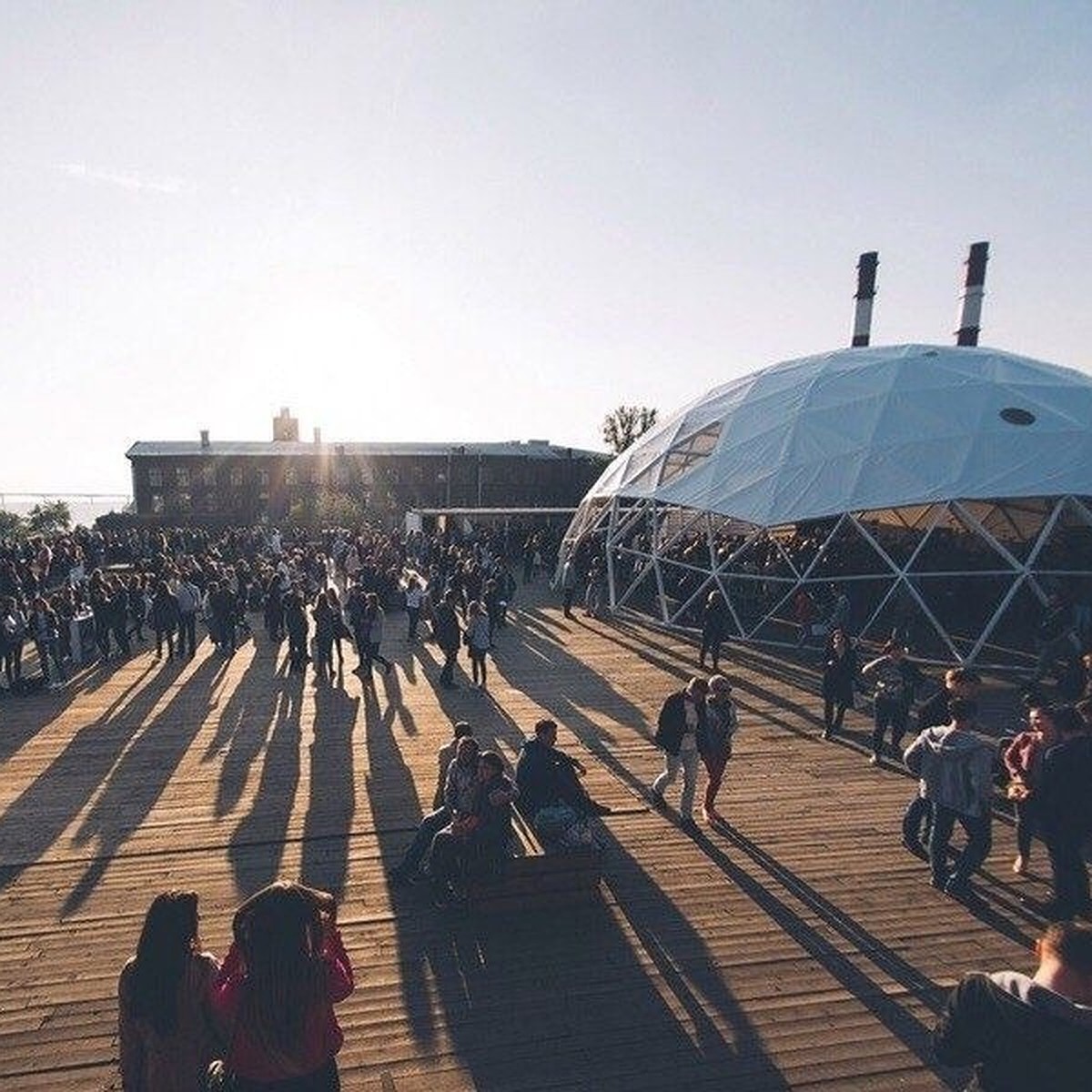 Концерты Roof Fest в Санкт-Петербурге летом 2019 года: Полная программа,  кто будет выступать - KP.RU