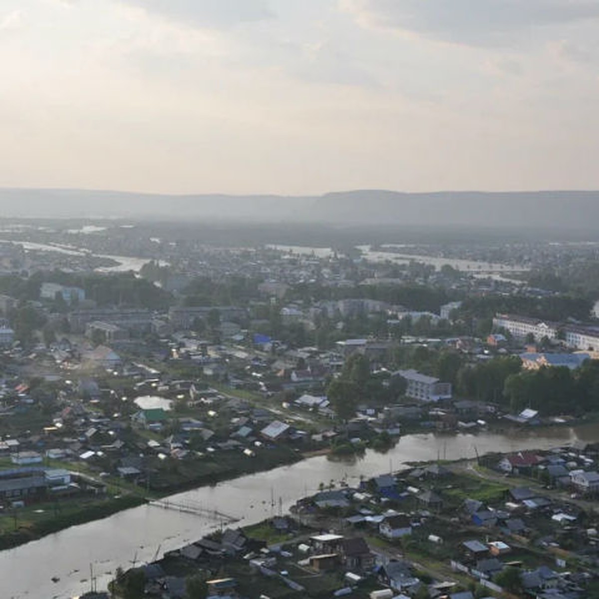 В Нижнеудинском районе из-за паводка размыло дорогу и повредило мост