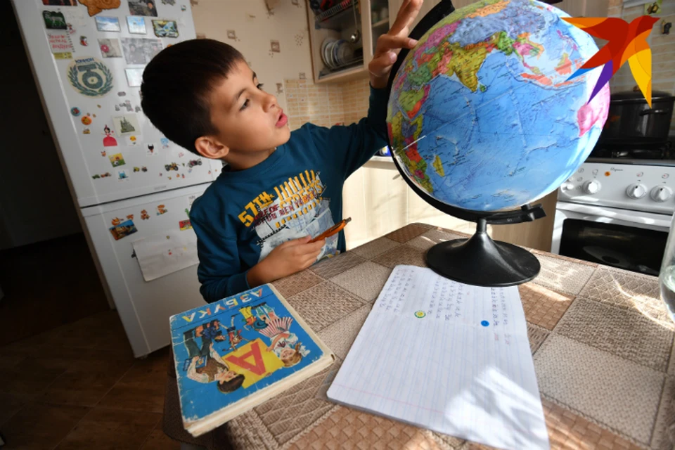 Омским родителям с 1 сентября отменяют компенсации за семейное образование.