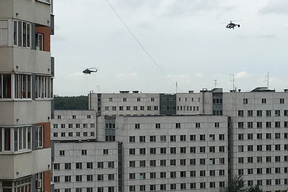 В учениях бойцов Росгвардии приняли участие вертолеты.