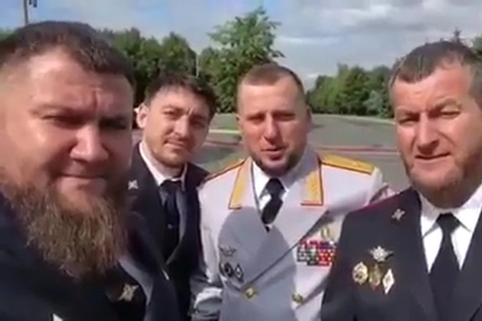 Тамерлан Мусаев (слева) только что закончил Академию управления МВД России