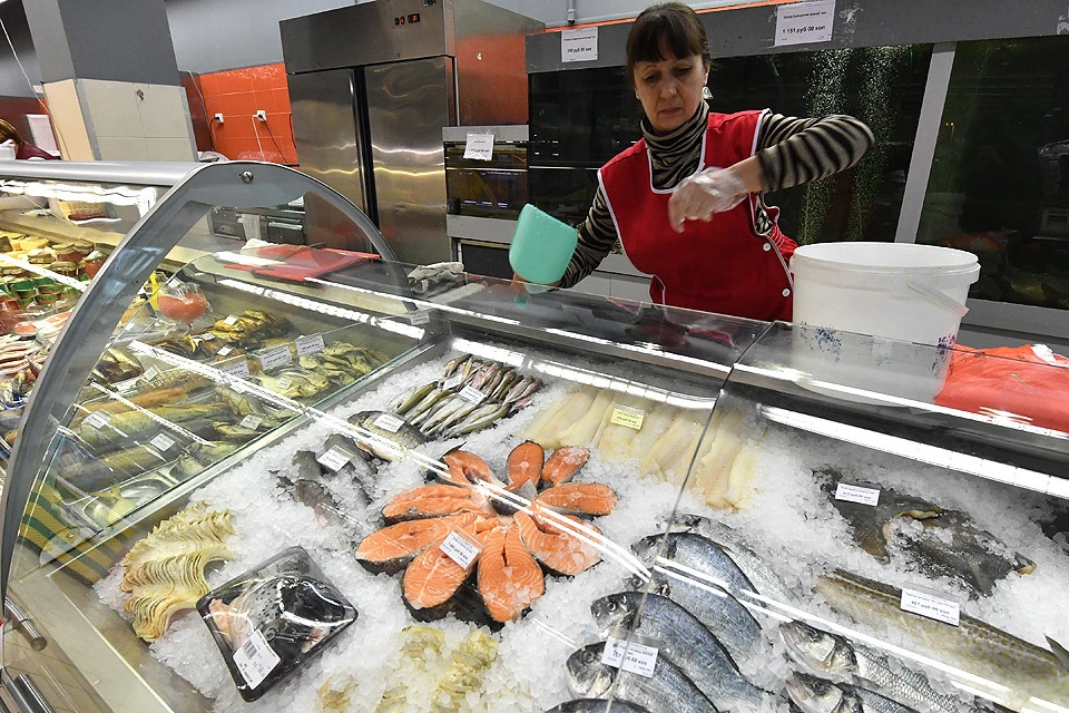 Россияне стали чаще употреблять в пищу рыбу, но прибавка незначительна и общий уровень не дотягивает до 2013-2014 годов.