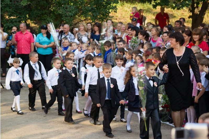 В этом году руководство школ сможет индивидуально решать, какие мероприятия организовывать по случаю «Первого звонка»