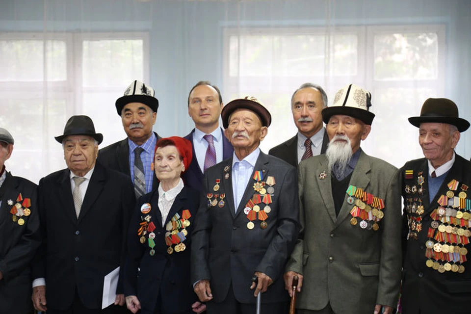 Ветеранам Великой Отечественной войны вручили юбилейные медали за освобождение Беларуси.