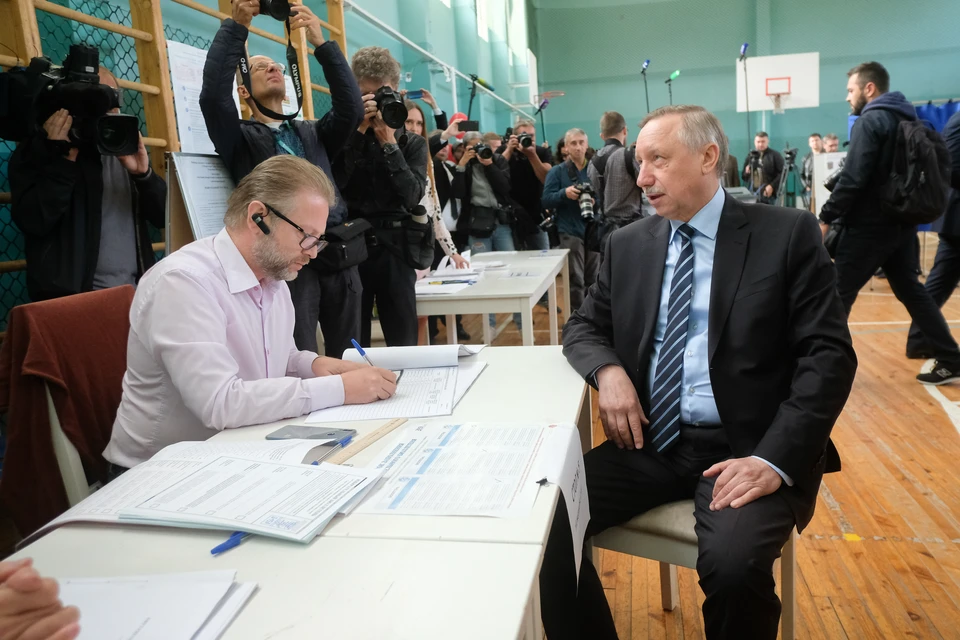 Врио губернатора Александр Беглов набрал 64,45%