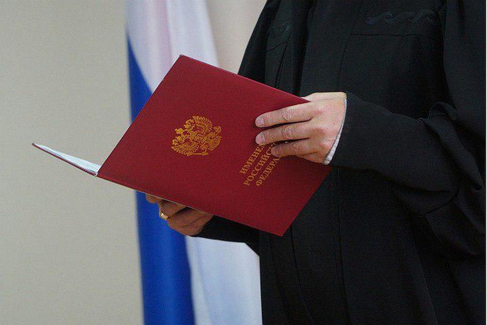 В Петербурге осудили мужчину, избившего водителя из-за парковочного места