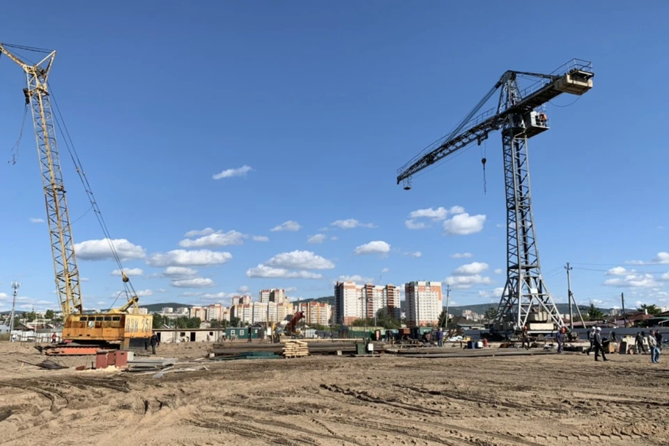 Строят фундамент новой школы. Фото: пресс-служба правительства Забайкальского края