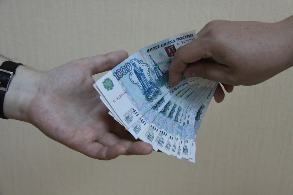 Алтайский предприниматель рассказал, как три года носил взятки начальнику полиции