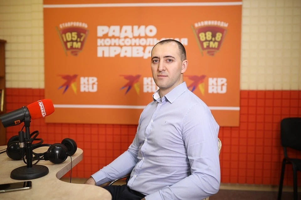 Доктор Лазарь Карибов.