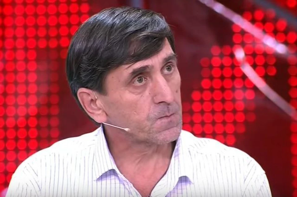 Тагиру Зарипову удалось попросить прощения у жены и дочерей. Фото: скрин видео "Прямой эфир"