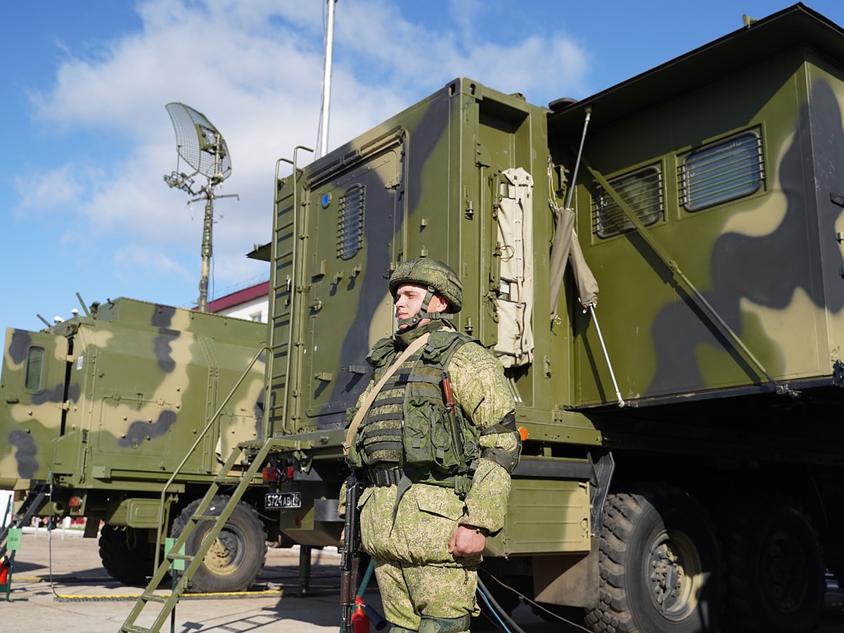 КамАЗ снаружи, лаборатория внутри: самарские военные связисты получили  уникальные подвижные комплексы на колесах - KP.RU