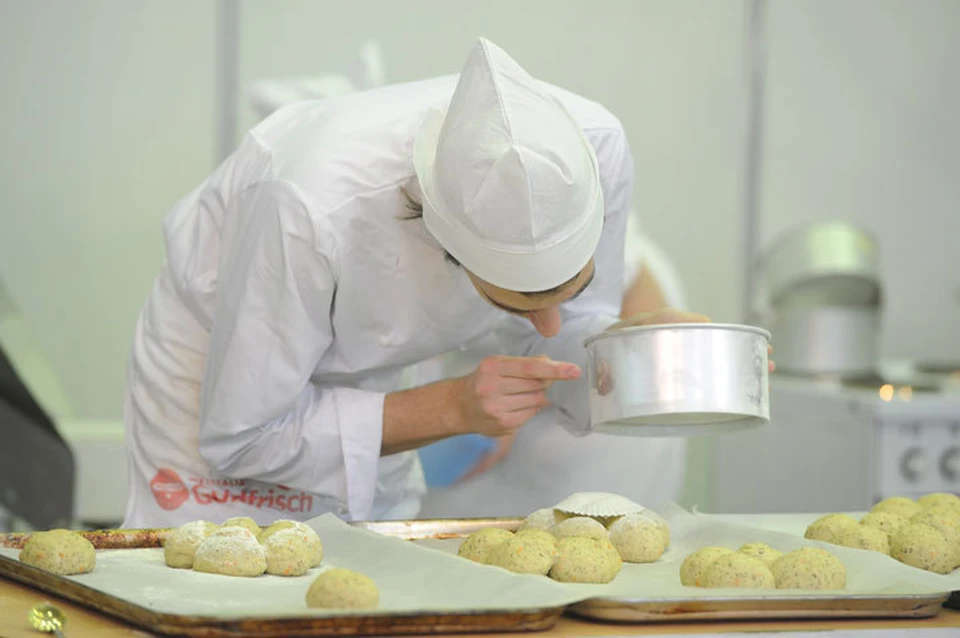 После повышения пенсий и зарплат учителям кыргызстанцы стали отмечать рост цен на продукты первой необходимости.