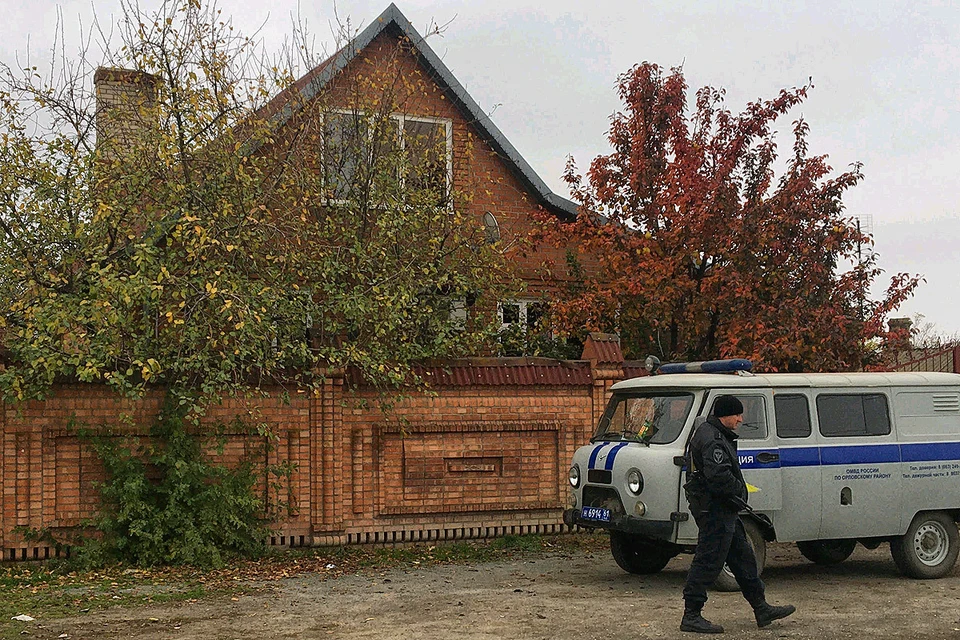 Сейчас дом Дакишвили охраняется полицией. Власти боятся кровной мести.