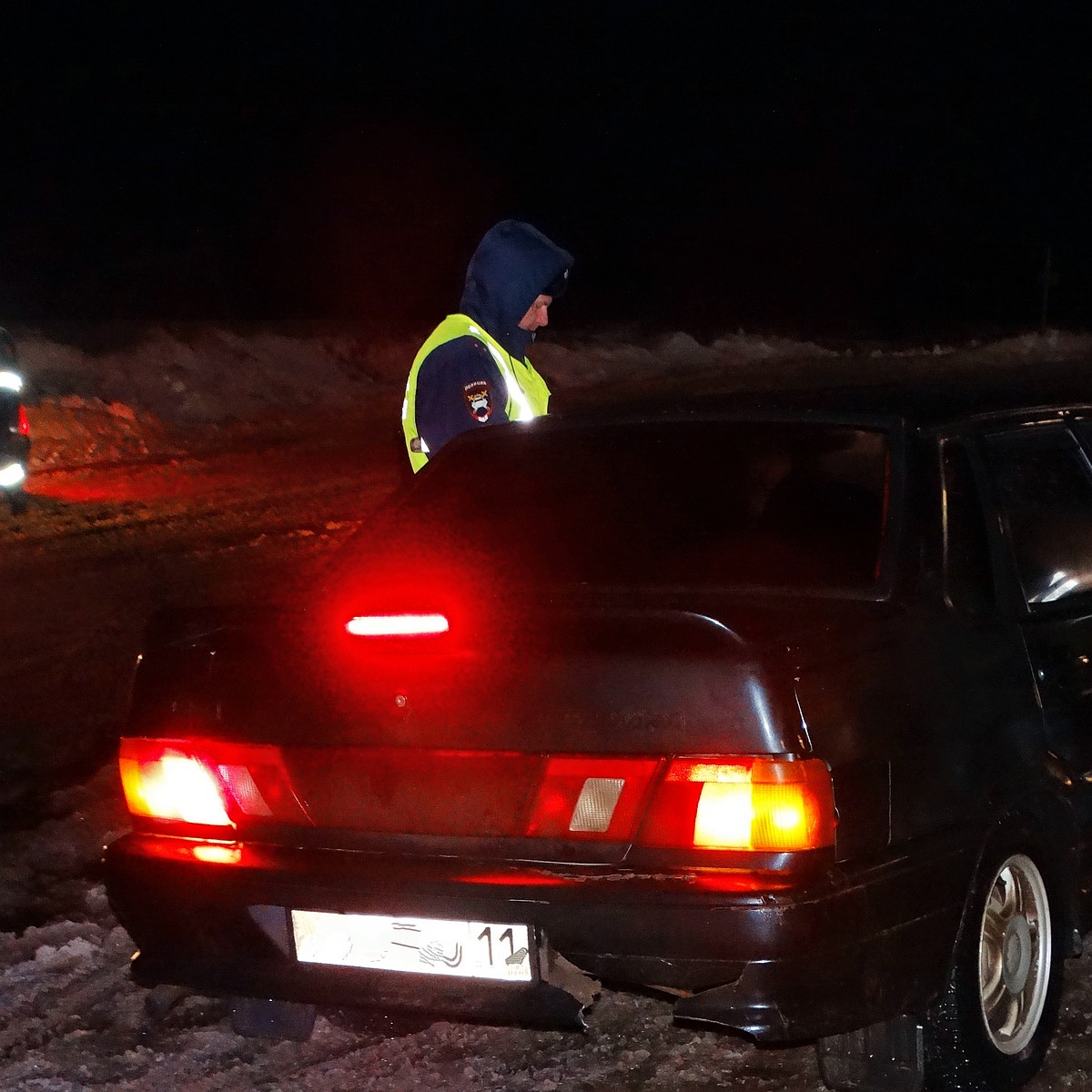 В Сыктывкаре инспекторы ГИБДД во время рейда по нетрезвым водителям дважды  отправлялись в погоню - KP.RU