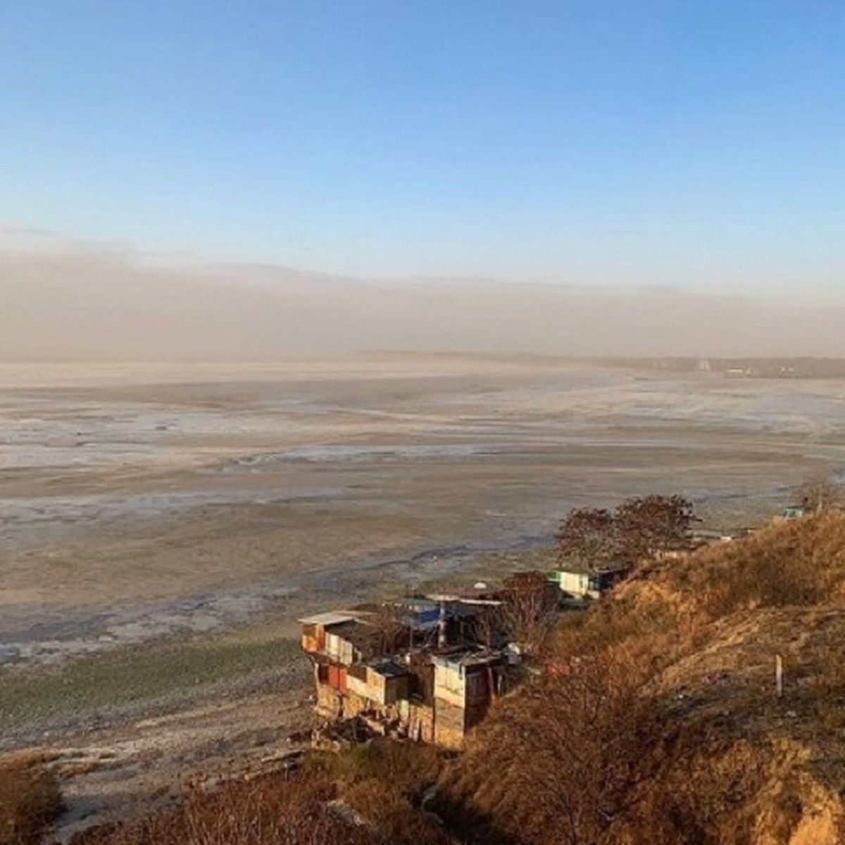 В Таганрогском заливе воды не обнаружено»: названа причина обмеления  Азовского моря - KP.RU