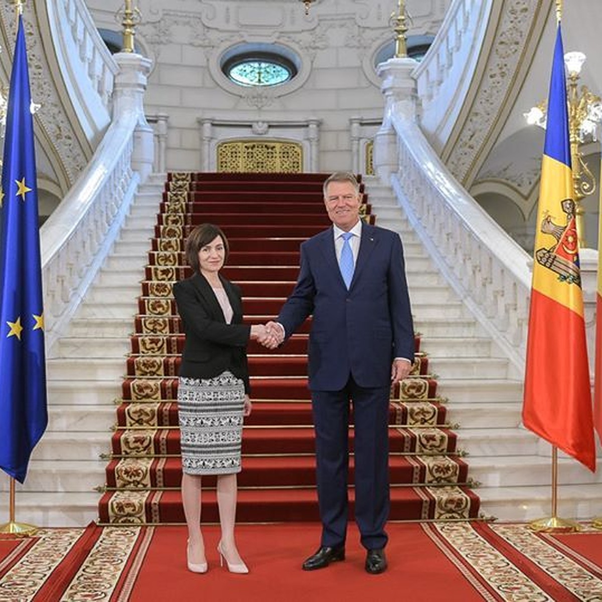 Майя Санду — премьер-министр Румынии: почему молдавский политик не может  решиться стать румынским - KP.Md