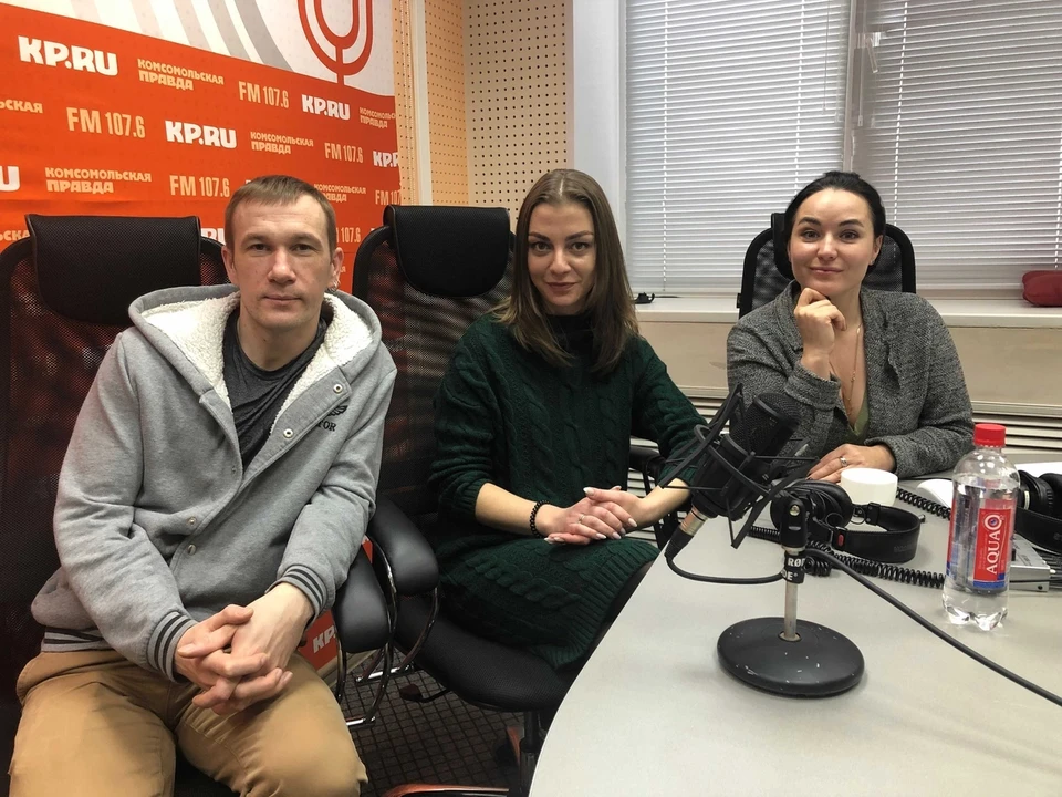 Актеры театра "Парафраз" Константин Цачурин и Юлия Кудояр