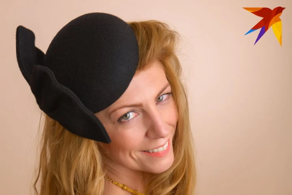 Дизайнер Светлана Богданова (на фото): "Каждая доказывала мне, что она - страшная": дизайнер шляпок из Полоцка хочет вытащить белорусок из резиновых сапог. Фото: личный архив.