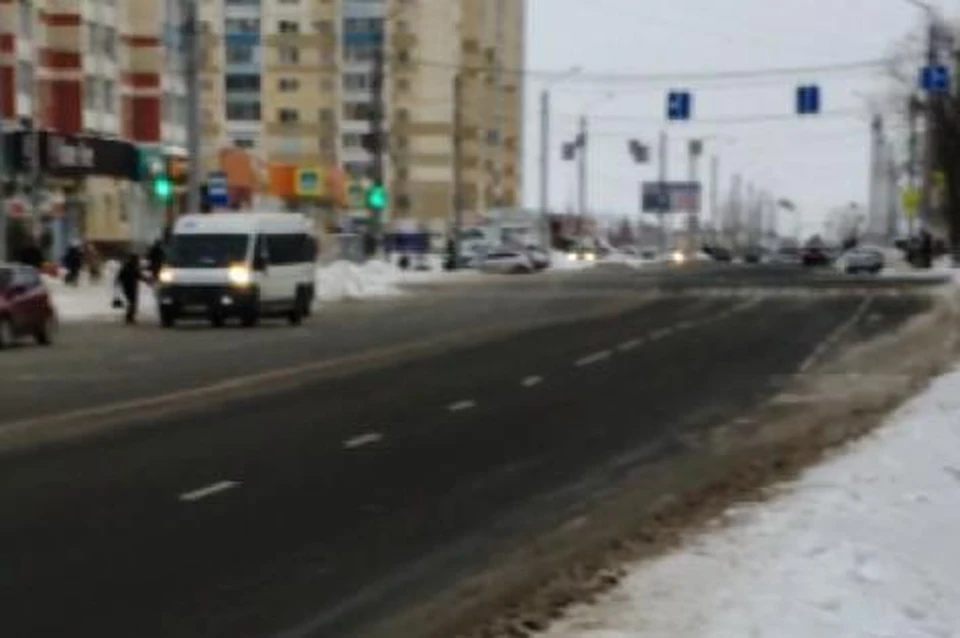 В поселке Чурилово нет пешеходных тротуаров вдоль дорог. Фото: Uralpress.ru