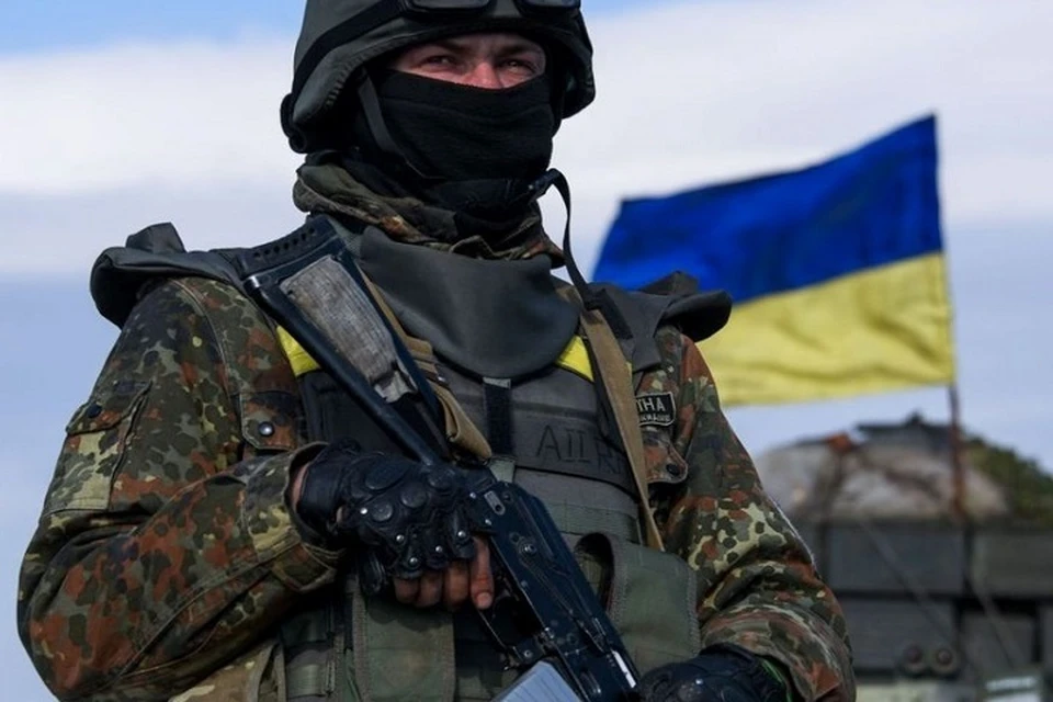 Рядовые солдаты платили деньги за то, чтобы получить увольнительный на новогодние праздники. Фото: warsopen.com