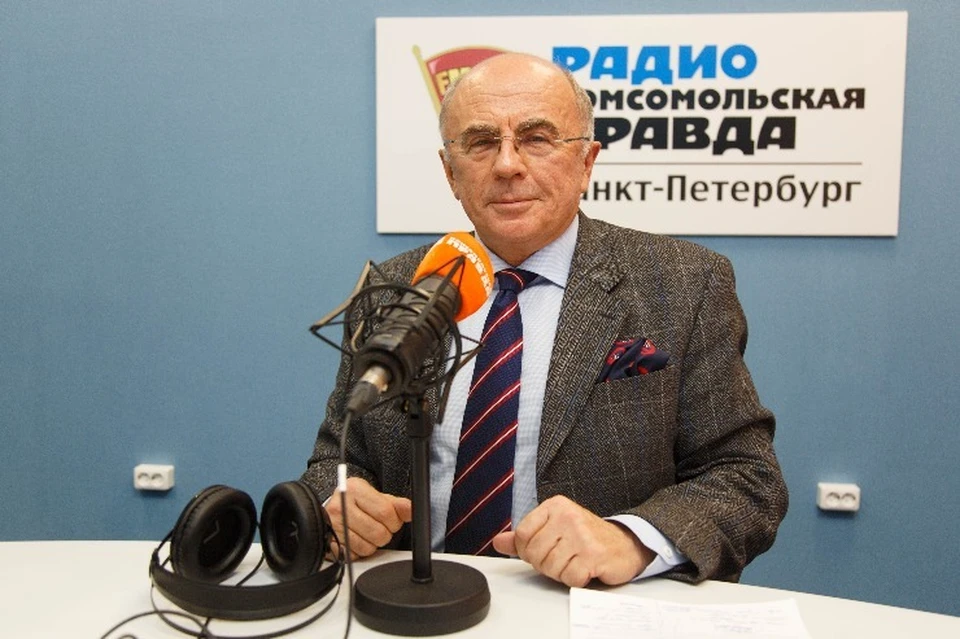 Александр Запесоцкий в студии радио «Комсомольская Правда в Петербурге» 92.0 FM