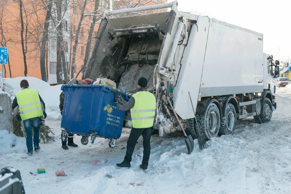 У жителей Березника и Кумен мусор вывозили, но всего 10 дней из 31.
