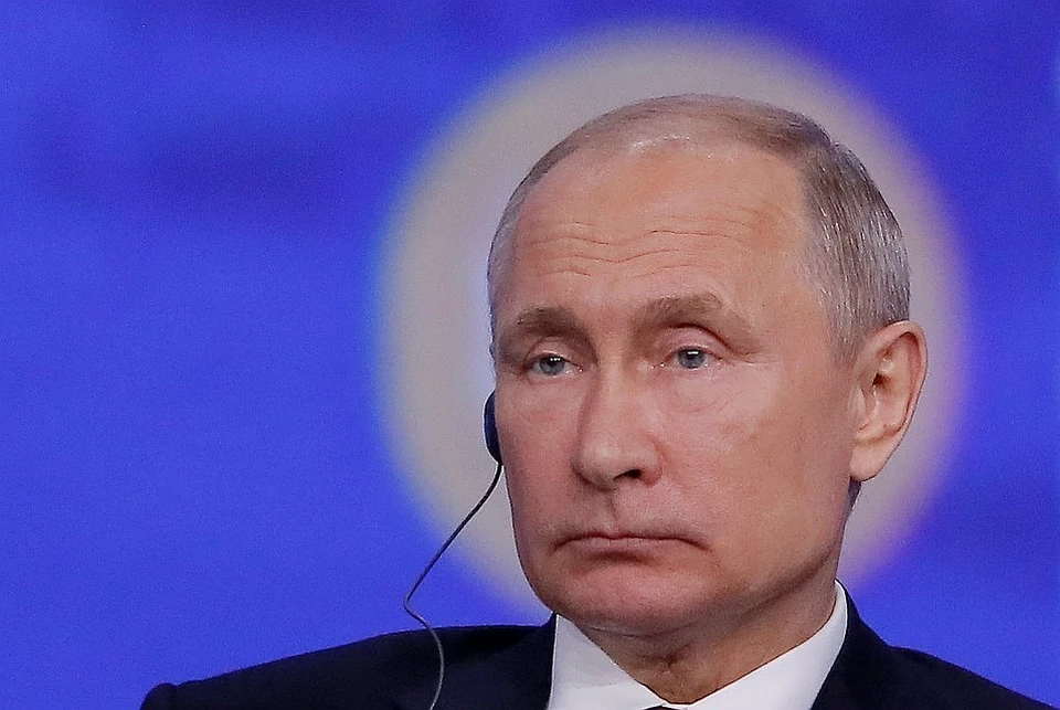 Путин поручил сократить оформление документов на маткапитал