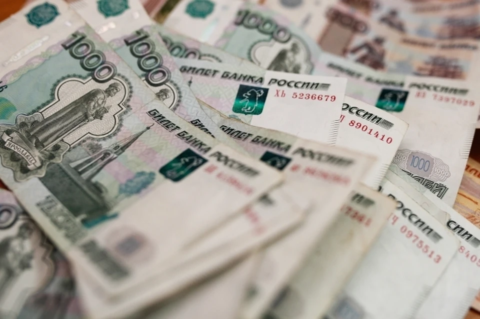 Курянин задолжал 800 тысяч рублей