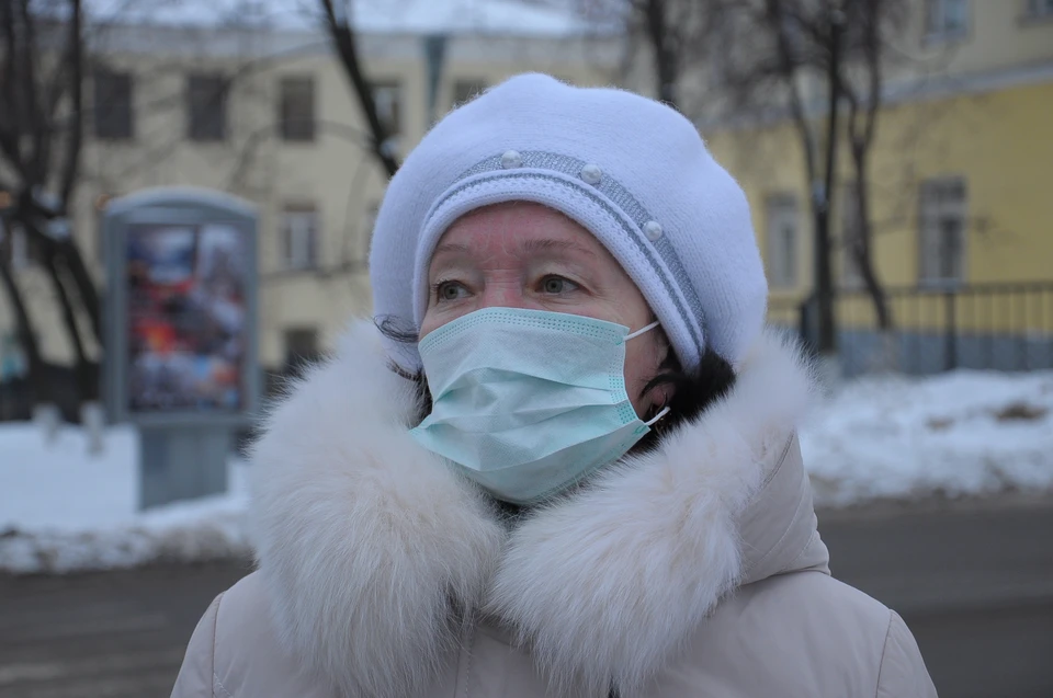 Люди в Китае чаще носят медицинские маски
