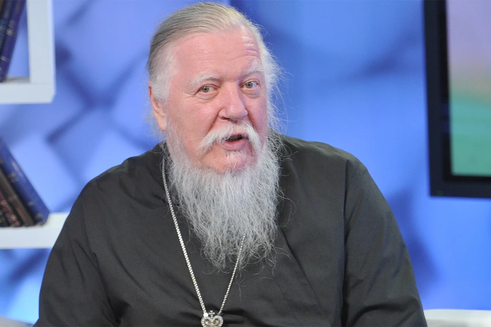 Священник Дмитрий Смирнов.