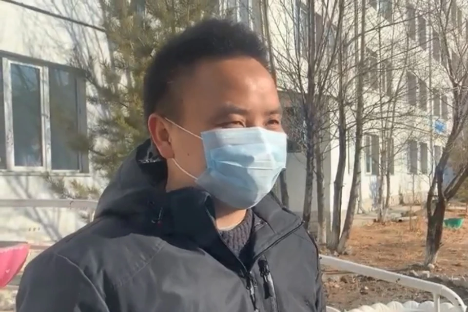 Из больницы Читы выписали гражданина Китая Ван Юньбиня: он вылечился от коронавируса