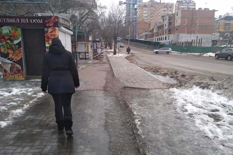 Предприниматель, арендуя ларек или павильон, обязан убирать прилегающую территорию