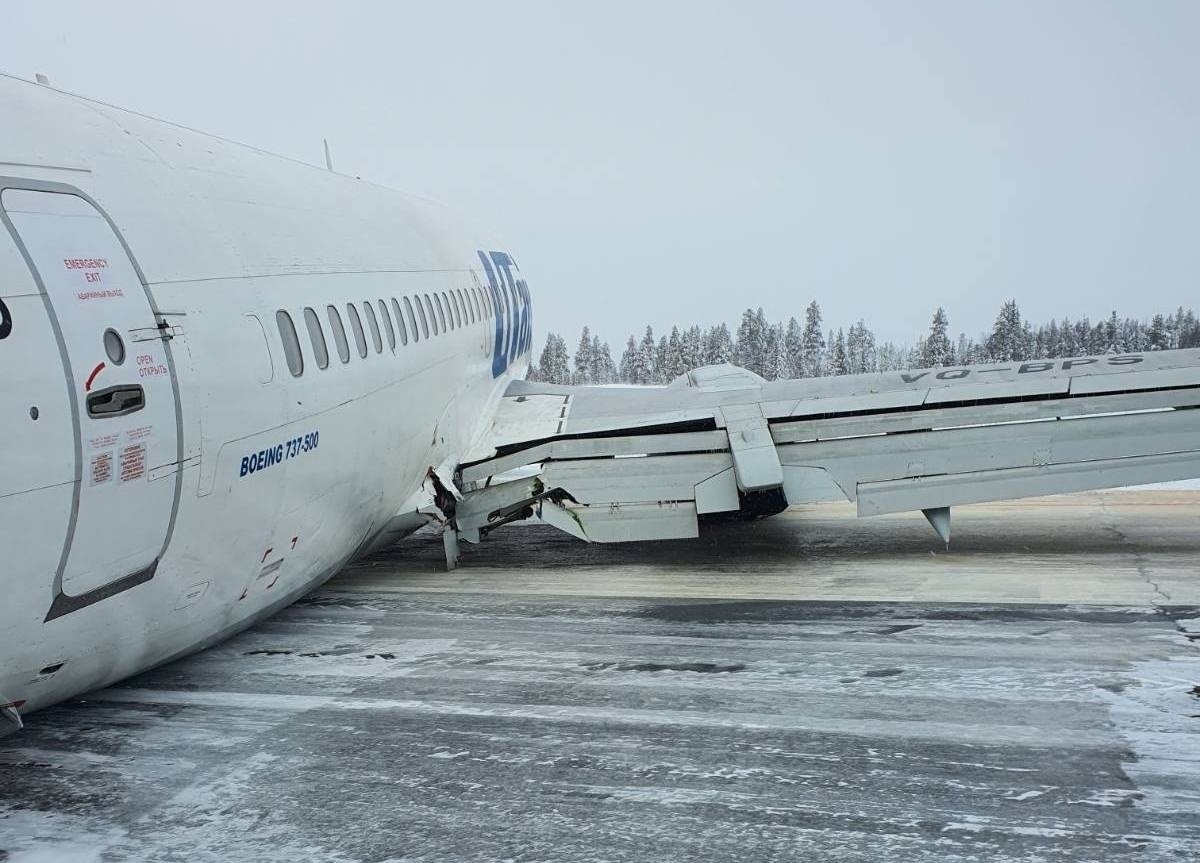 Жесткая посадка самолета Москва-Усинск - KP.RU