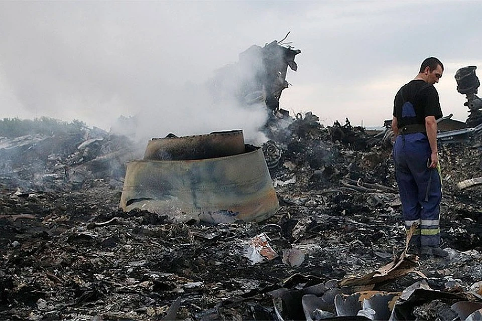 Самолет разбился в небе над Донбассом 17 июля 2014 года