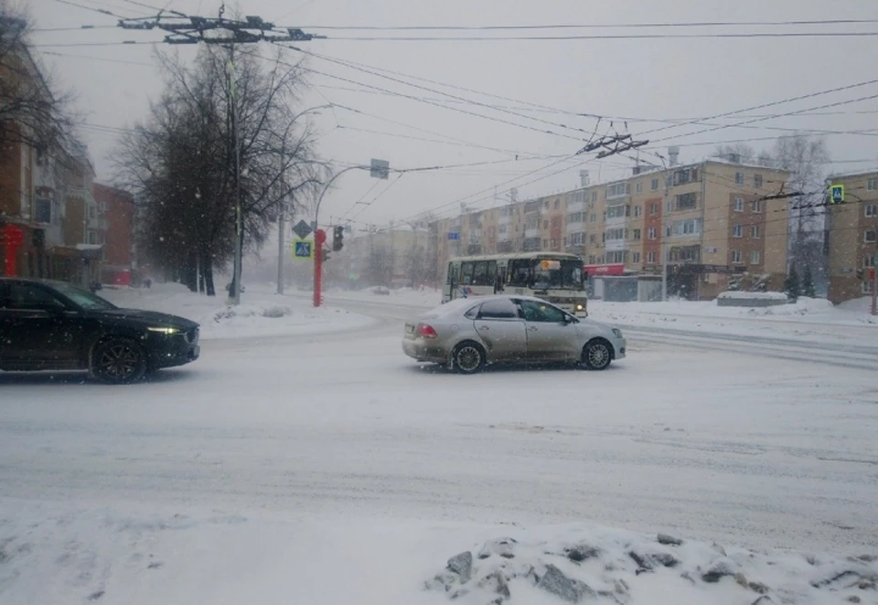 Напротив Парка ангелов в Кемерове не работают светофоры