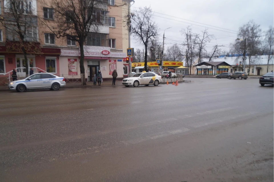 В Орле машина сбила на «зебре» 26-летнюю девушку. Фото: Госавтоинспекция