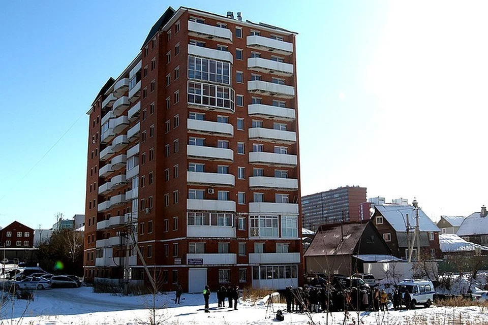 Иркутскую 11-этажку, с жителей которой требуют 350 миллионов рублей за снос дома, ждет еще одна экспертиза