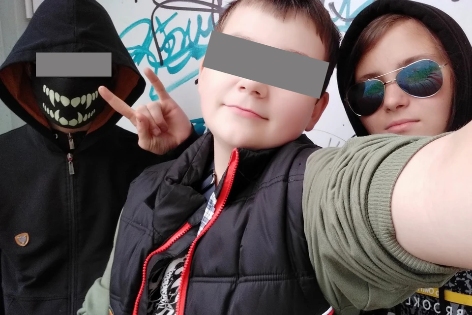 Денис (в центре) может причастен к убийствам.