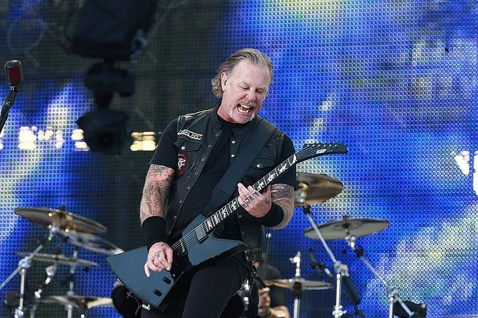 Metallica отменила участие в двух фестивалях из-за "борьбы с зависимостью" Хэтфилда