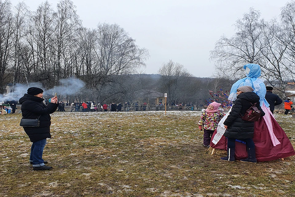 В Смоленске отпраздновали Масленицу.