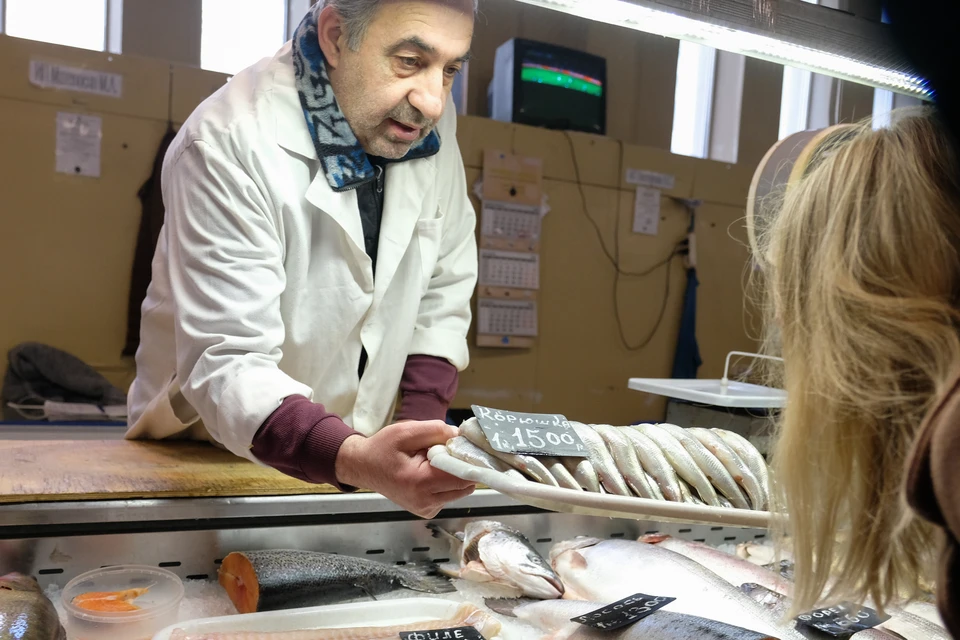 Свежую корюшку уже можно купить на рынках в Петербурге.