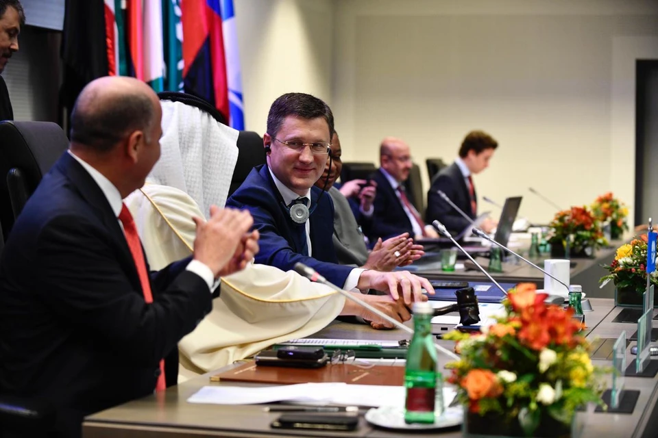 Александр Новак отметил, что в итоге встречи ОПЕК+ 6 марта в Вене Россия предложила продлить соглашение на действующих условиях до конца II квартала
